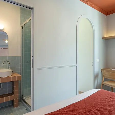 New Flat Terracotta Style - Greater Paris District מאלאקוף
