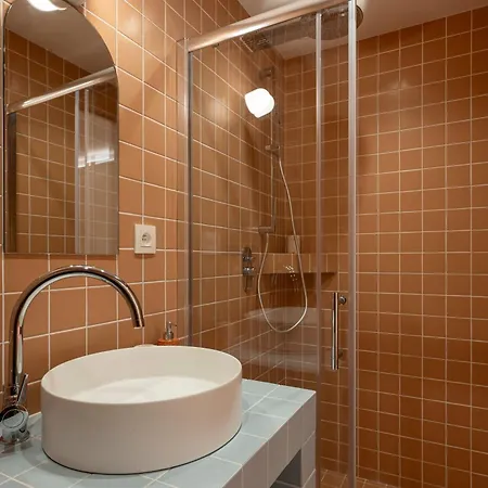 New Flat Terracotta Style - Greater Paris District דירה מאלאקוף